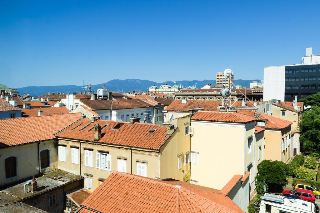 Apartment Mia Rijeka Extérieur photo